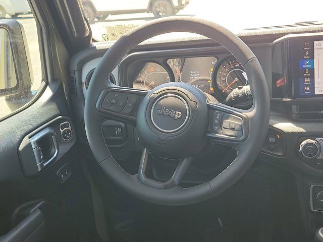 2025 Jeep Wrangler photo 24