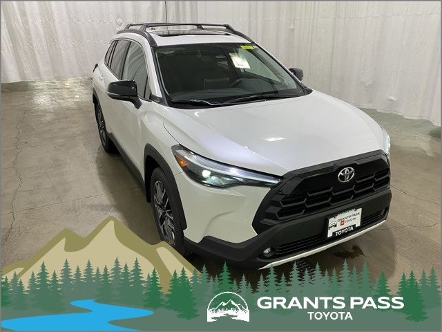 2026 Toyota Corolla Cross XLE's photo