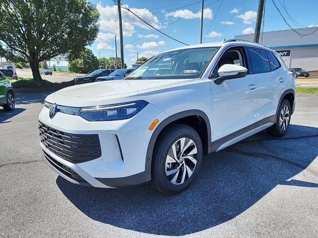 Volkswagen Tiguan ホワイト SUV Used White Volkswagen Tiguan near me for sale