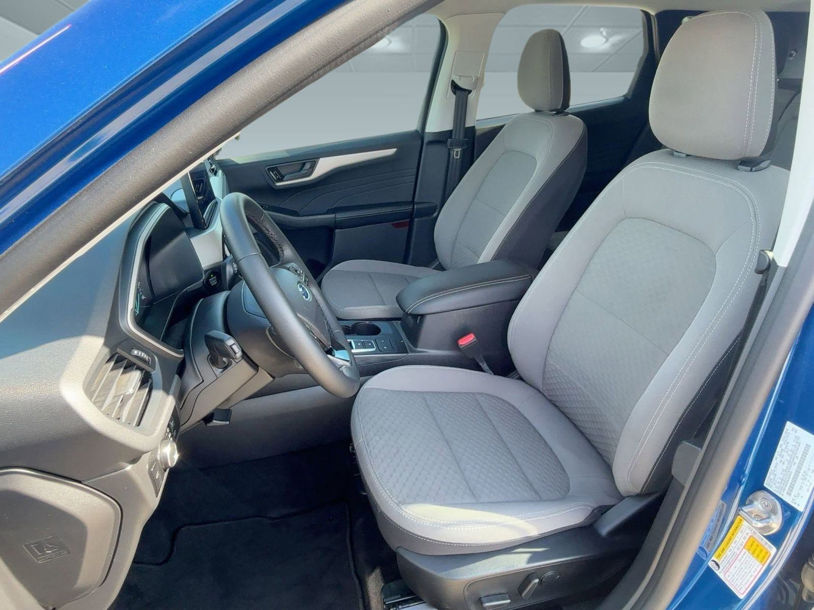 2022 Ford Escape SE photo 5