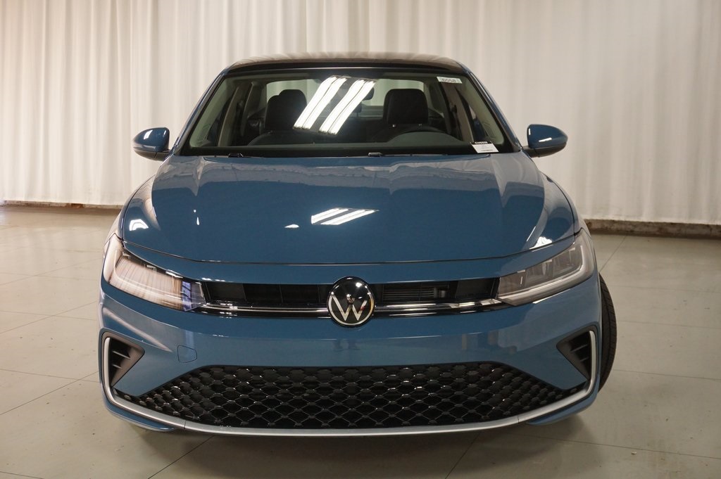 2025 Volkswagen Jetta 1.5T SE photo 4