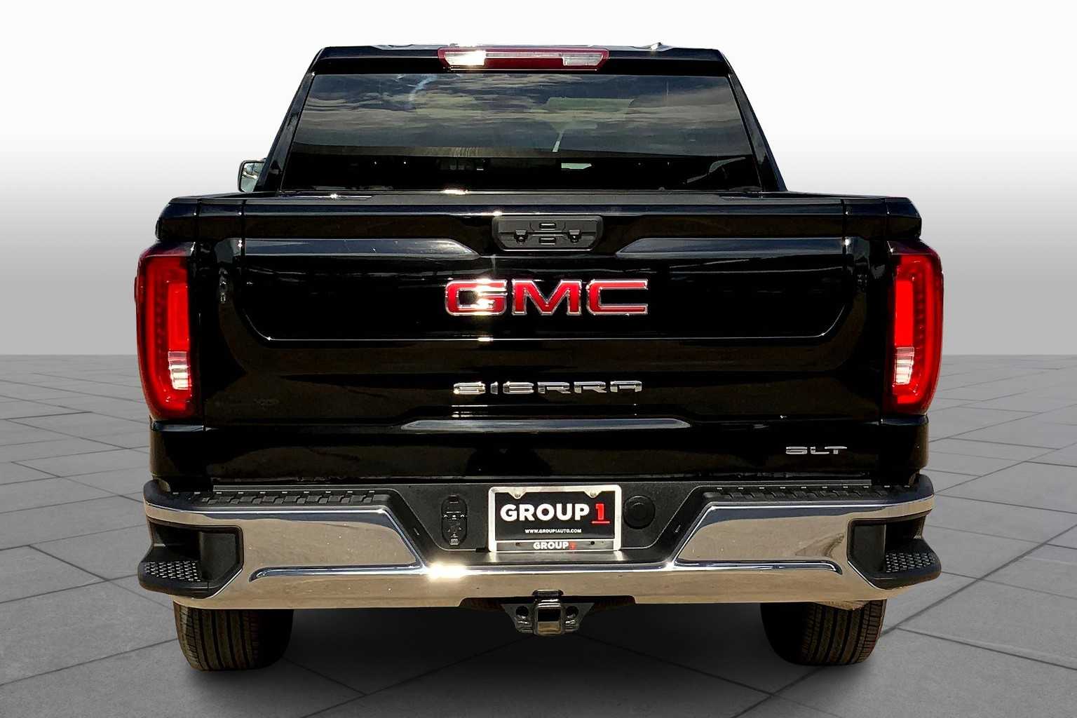 2024 Gmc Sierra 1500 SLT photo 4