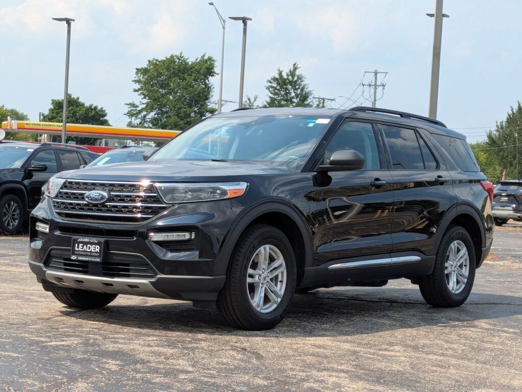 2022 Ford Explorer XLT photo 3