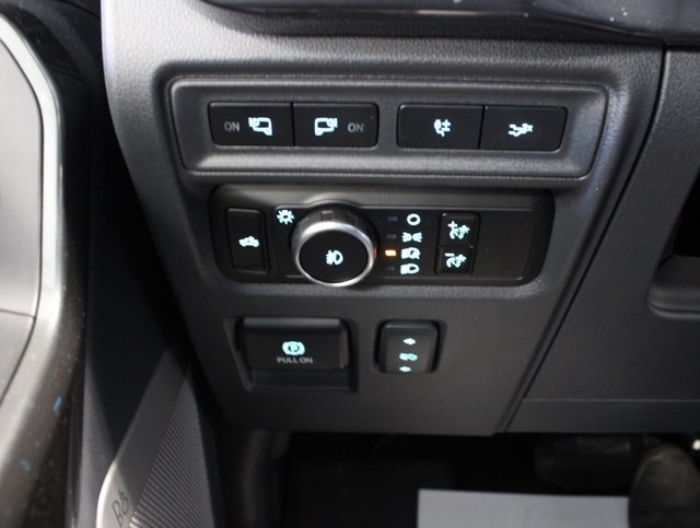 2023 Ford F-150 XLT photo 18