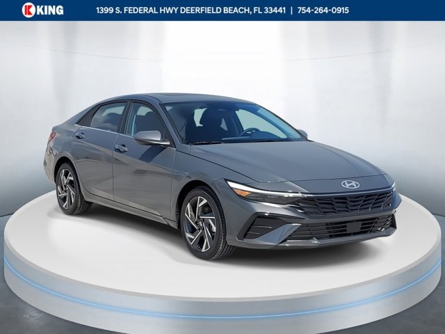 2025 Hyundai Elantra SEL's photo