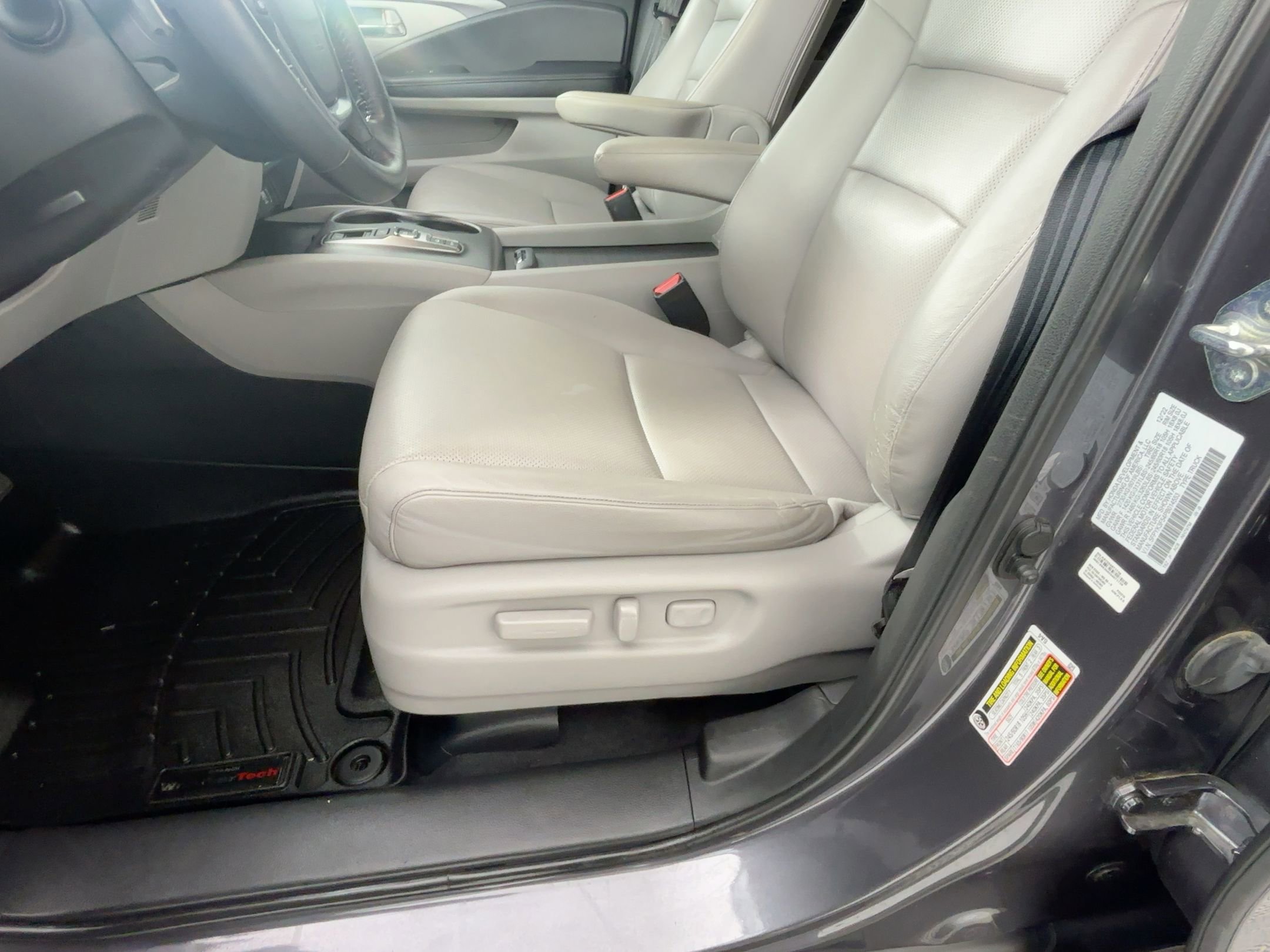 2023 Honda Ridgeline RTL photo 11