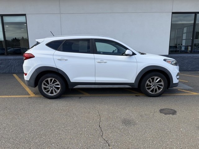 2017 Hyundai Tucson SE photo 3