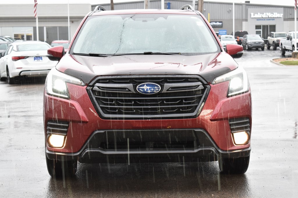 Used 2022 Subaru Forester Limited with VIN JF2SKAPC5NH471340 for sale in Kansas City
