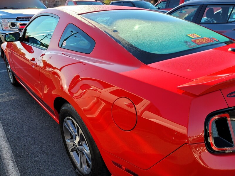 2014 Ford Mustang V6 Premium photo 6