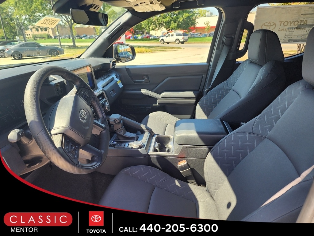 2025 Toyota Tacoma SR5 4x4 Double Cab photo 4
