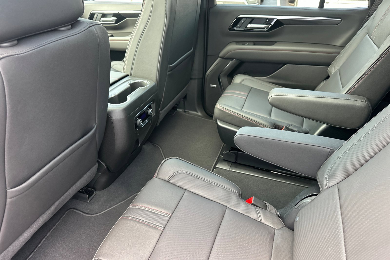 2026 Chevrolet Tahoe RST photo 12