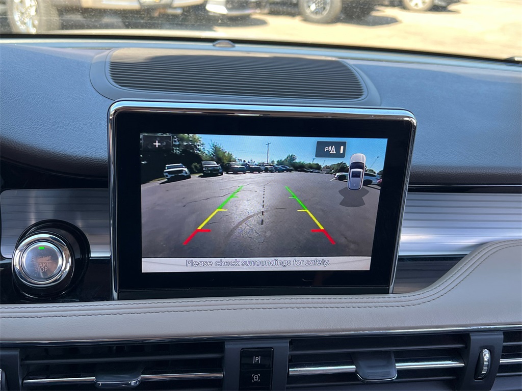 2021 Lincoln Corsair Standard photo 21