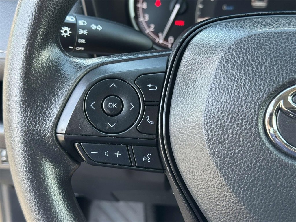 2024 Toyota RAV4 LE photo 5