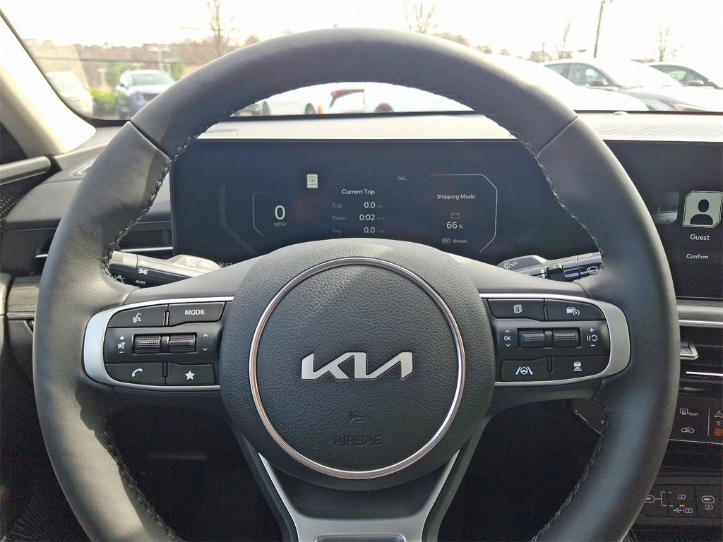 2025 Kia K5 EX photo 16