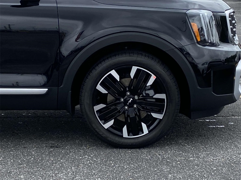 2025 Kia Telluride SX photo 3