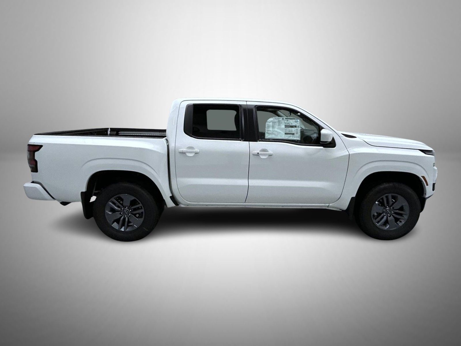 2025 Nissan Frontier Crew Cab SV photo 4