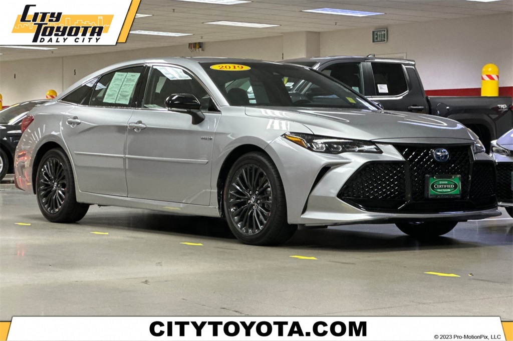 2019 Toyota Avalon XSE