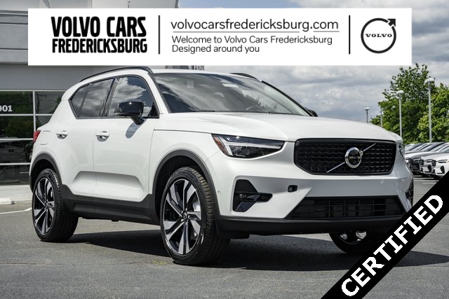 2025 Volvo XC40