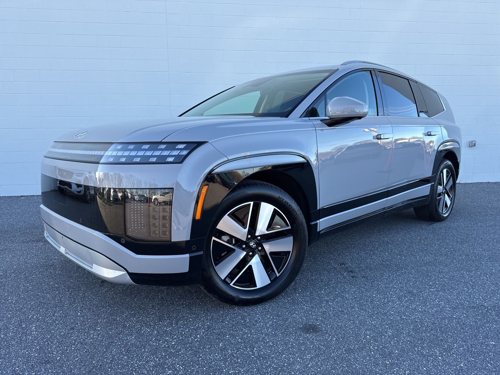 2026 Hyundai IONIQ 9 SEL's photo