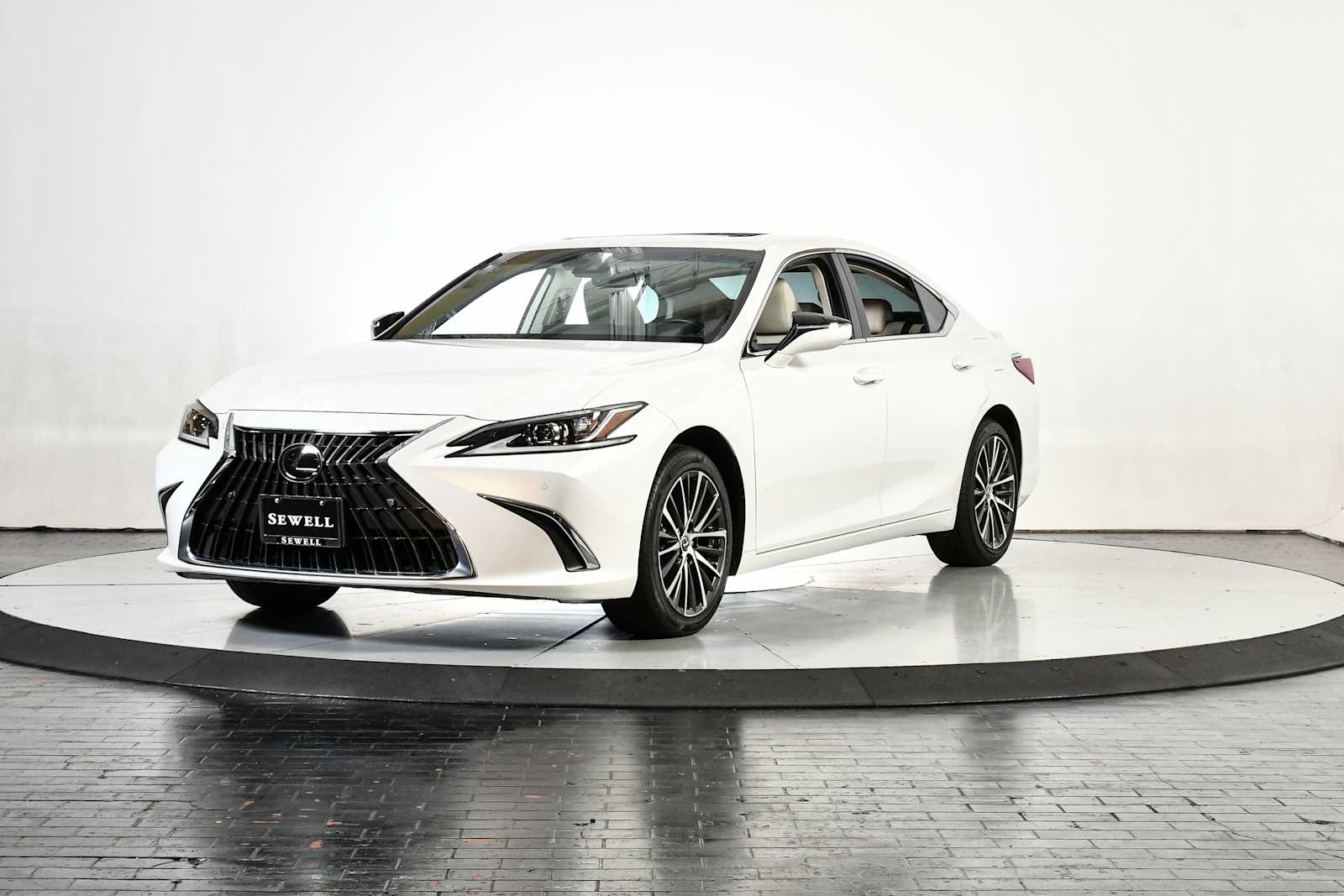 2024 Lexus ES Hybrid