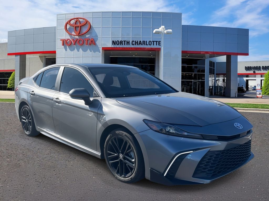 2020 Toyota Camry XSE's photo