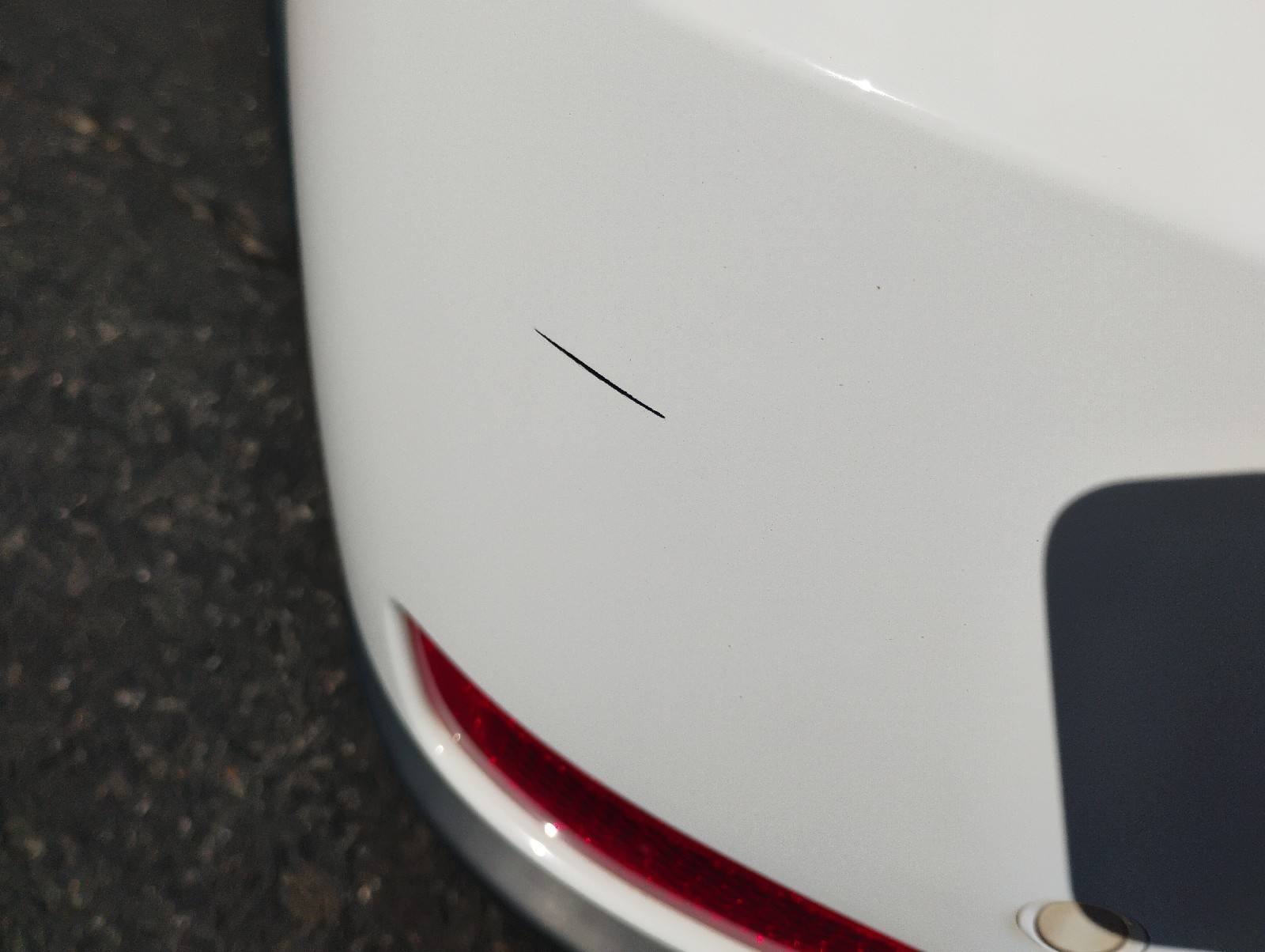 Used 2014 Bright White Clearcoat Jeep Limited image 14