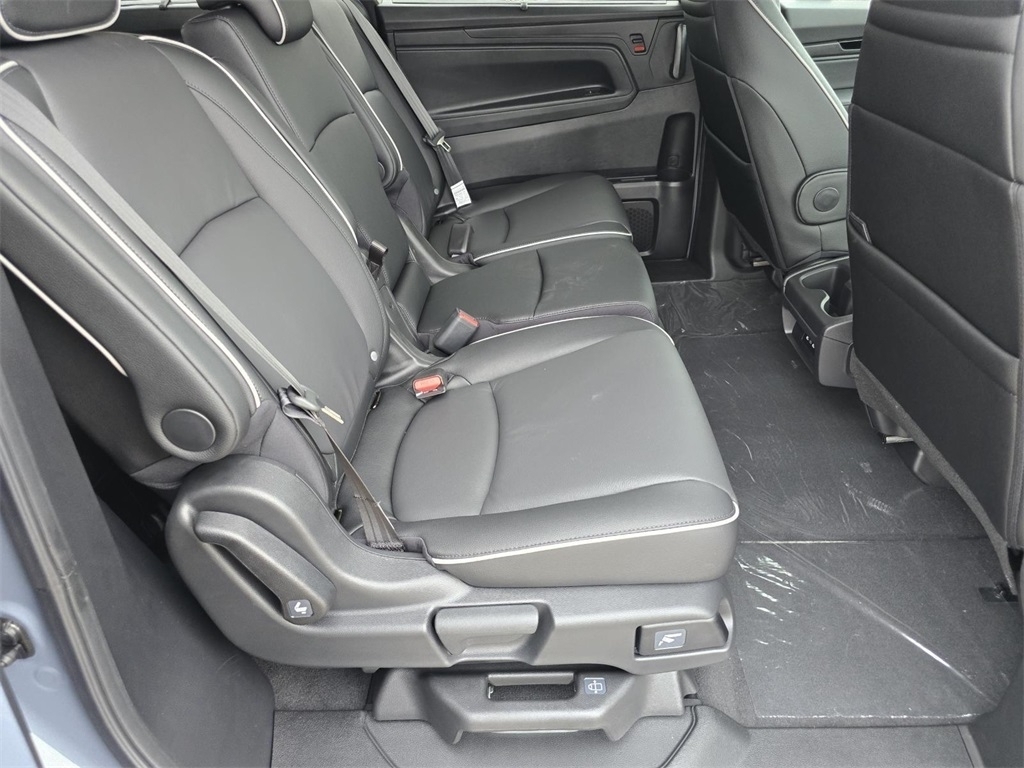 2026 Honda Odyssey Touring photo 19