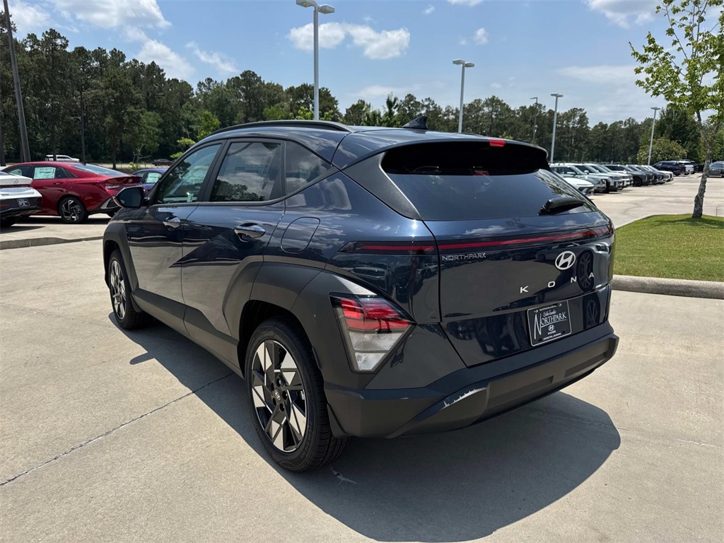 2025 Hyundai Kona SEL photo 3