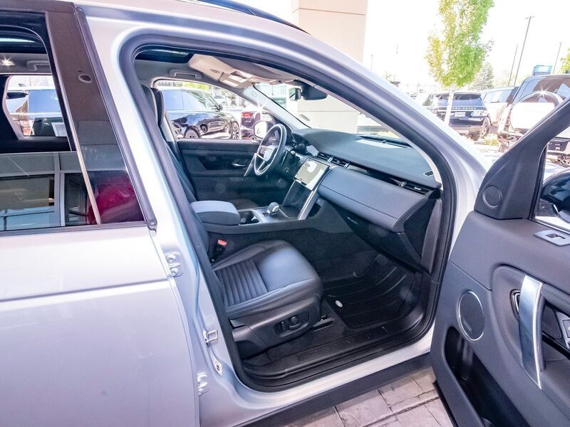 2025 Land Rover Discovery Sport S photo 40