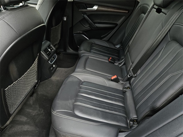 2021 Audi Q5 45 Premium photo 25