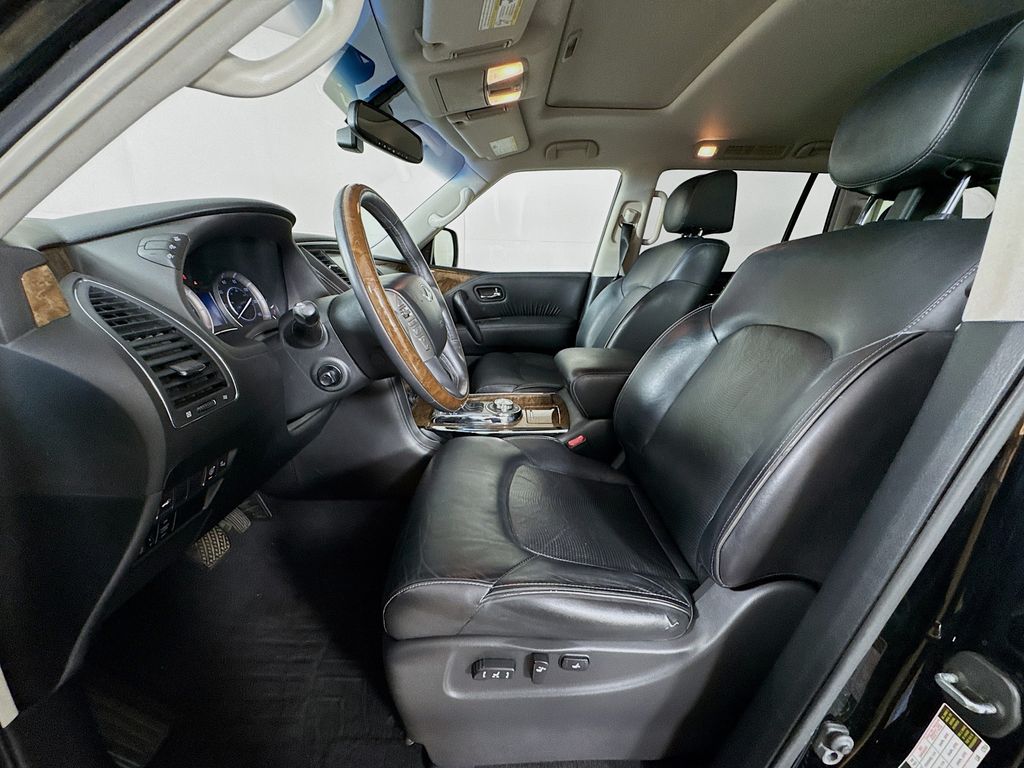 2015 Infiniti QX80 photo 20