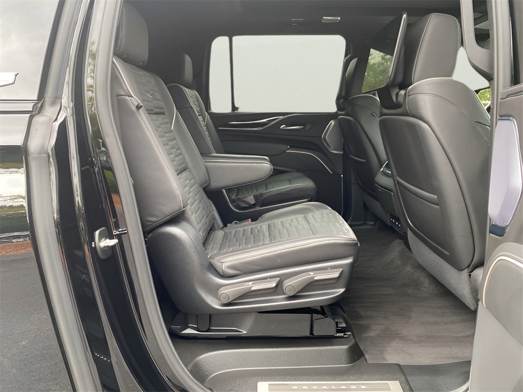 2024 Cadillac Escalade ESV V-Series photo 15