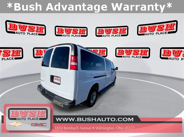 2021 Chevrolet Express Passenger 3500 LT photo 3