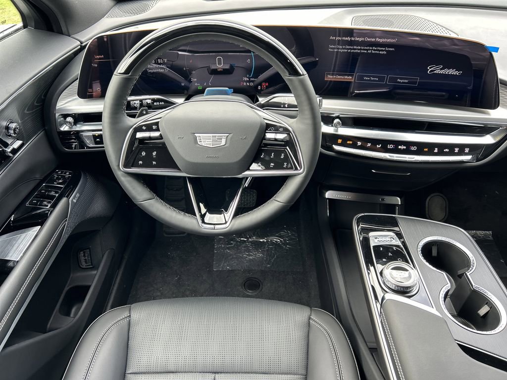2026 Cadillac Lyriq Luxury photo 13