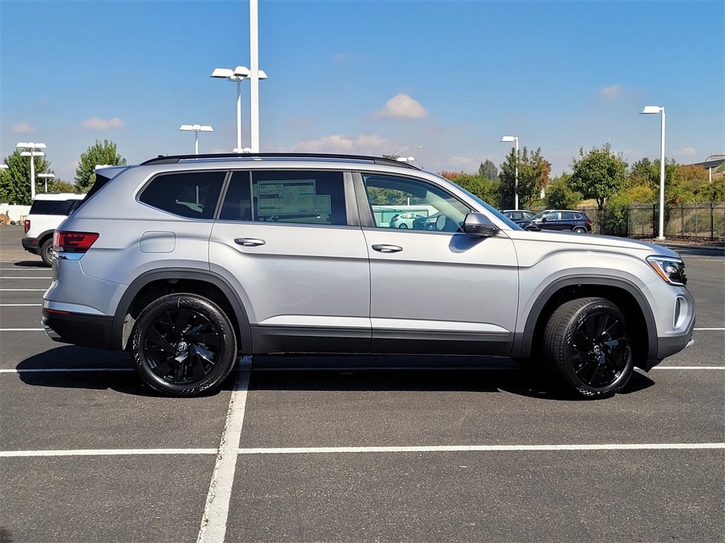 2026 Volkswagen Atlas SE Technology photo 4