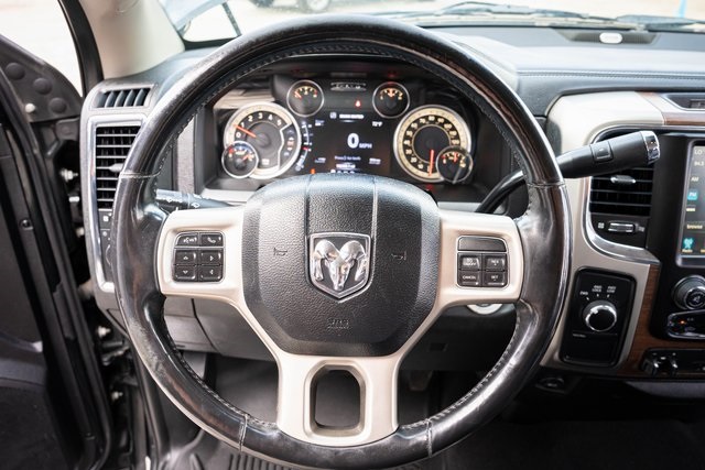 2017 Ram 3500 Laramie photo 17