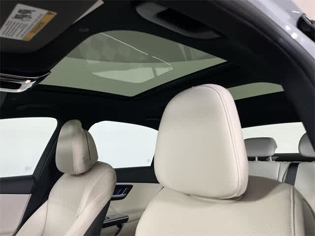 2025 Mercedes Benz C 300 4MATIC photo 18