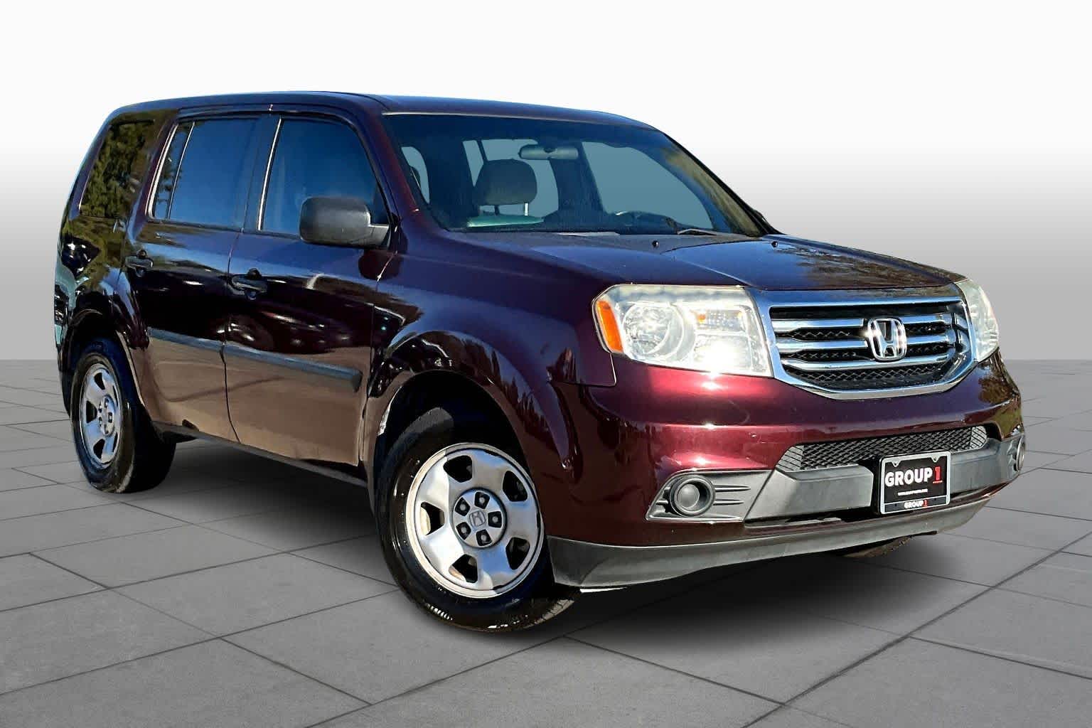 2015 Honda Pilot LX photo 2