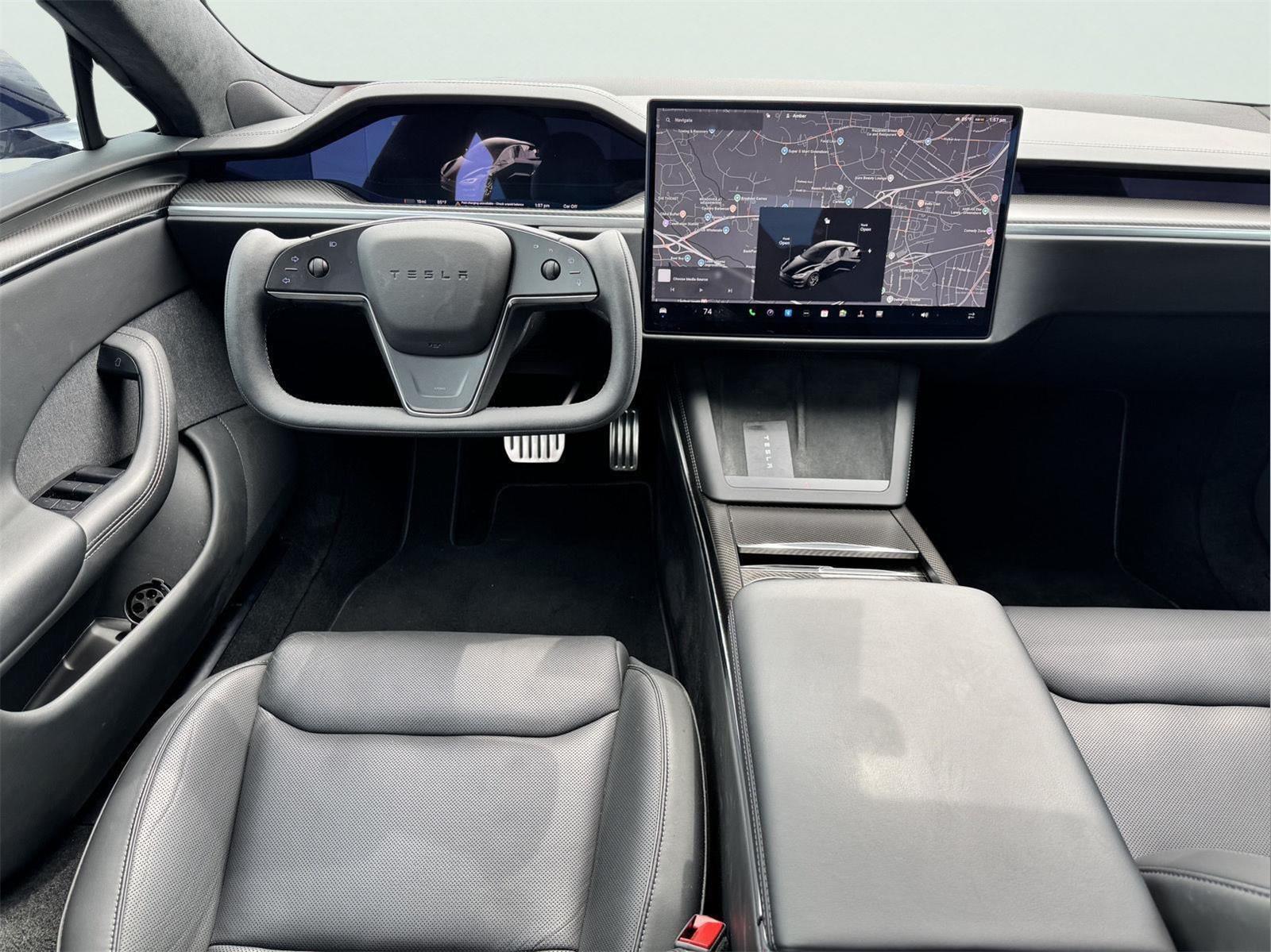 2022 Tesla Model S Plaid photo 27