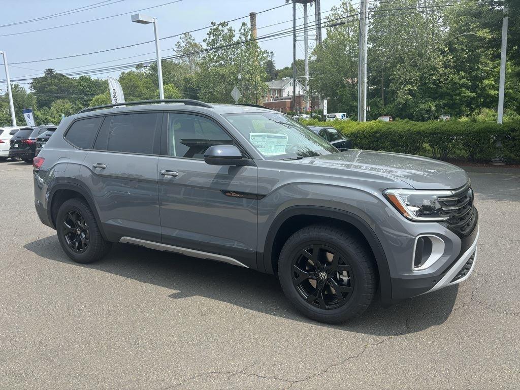 2025 Volkswagen Atlas Peak Edition SE photo 4