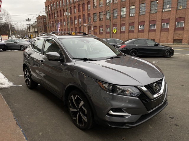 2022 Nissan Rogue Sport SL photo 3