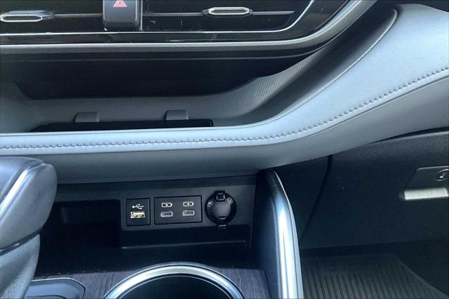 2023 Toyota Highlander Limited photo 33