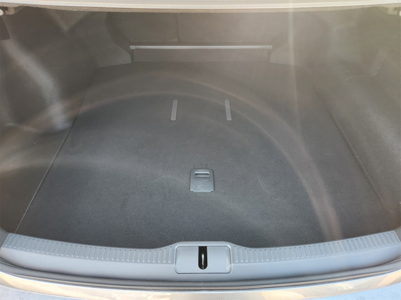 2026 Toyota Crown XLE photo 22
