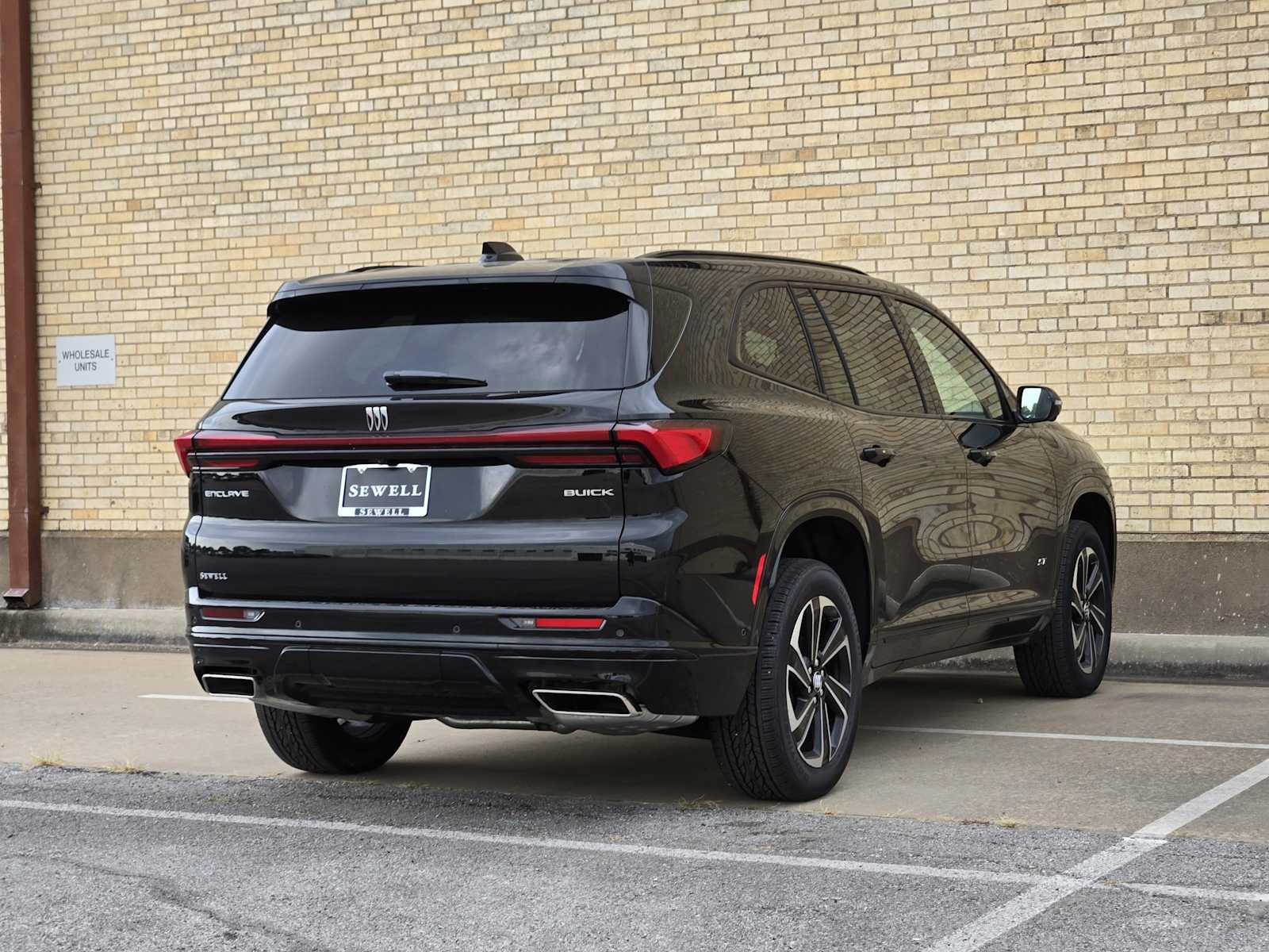 2025 Buick Enclave Sport Touring photo 3