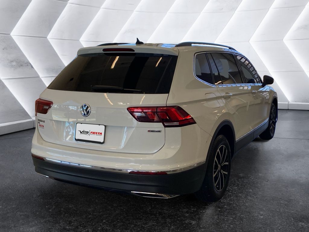 2021 Volkswagen Tiguan SE photo 3