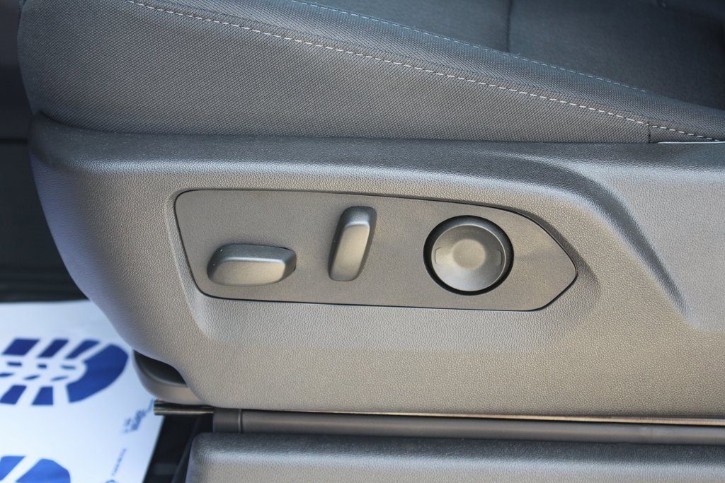 2025 Chevrolet Silverado 1500 LT photo 12