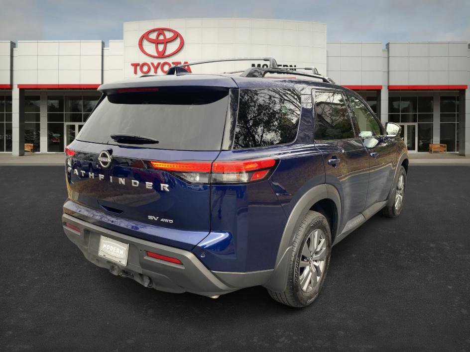 2024 Nissan Pathfinder SV photo 4