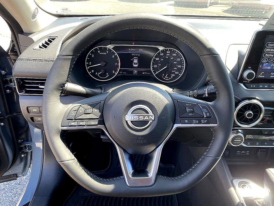 2025 Nissan Sentra SV photo 10