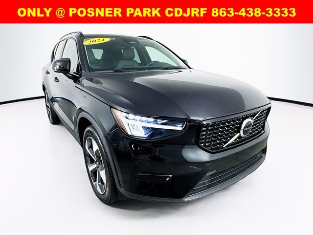 2024 Volvo XC40 Core