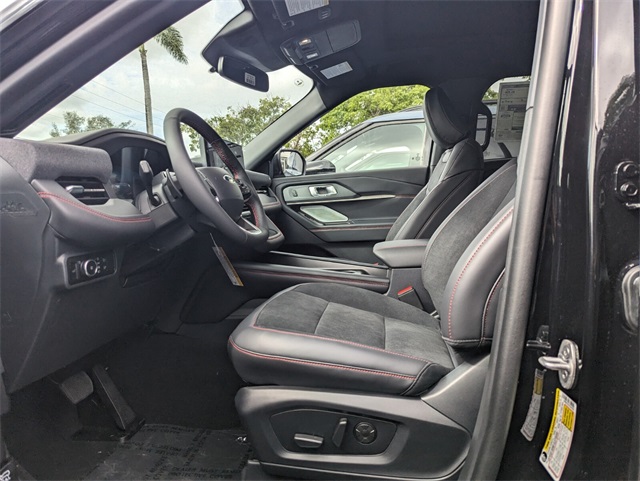 2026 Ford Explorer ST photo 4